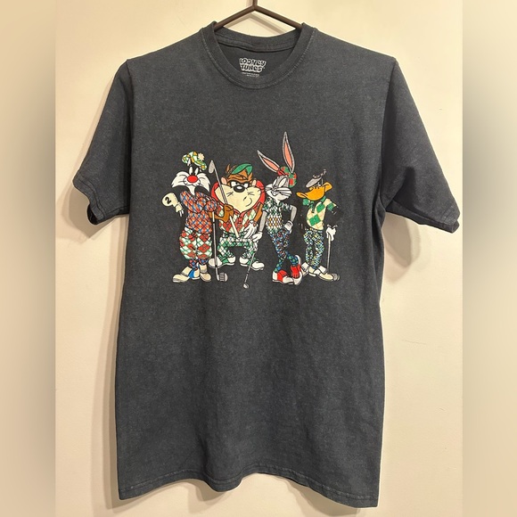 Warner Bros. Other - Looney Tunes Bugs Bunny Golf Graphic Tee Retro Cartoon Shirt Mens M ptp18